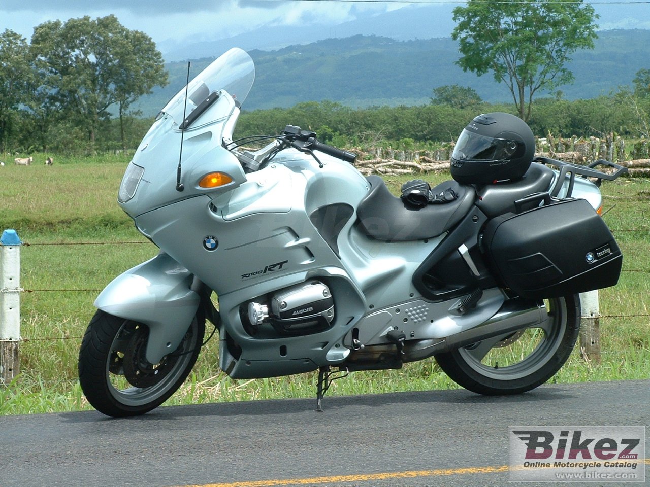 Big  r 1100 rt picture and wallpaper from Bikez.com